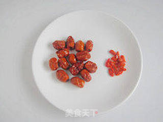 养颜美容—冰糖银耳莲子羹的做法步骤:5