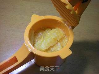 鲜榨橙汁的做法步骤:7