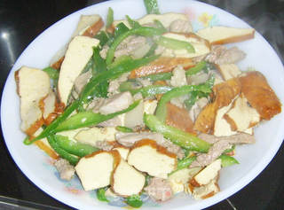 茶干青椒炒肉丝的做法步骤：12