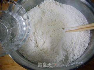 冰花煎饺的做法步骤:2