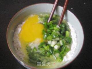 菠菜渣蛋饼的做法步骤:3