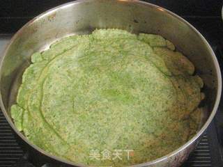 菠菜渣蛋饼的做法步骤:7