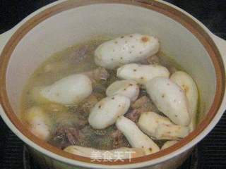 草鸡芋头砂锅煲的做法步骤:6