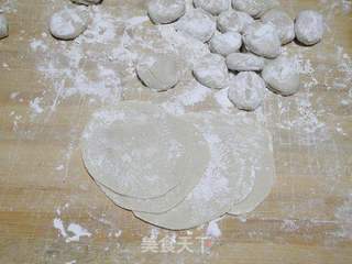 白菜猪肉水饺的做法步骤:11