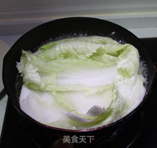 ｛素食｝ 糖醋白菜卷的做法步骤：2