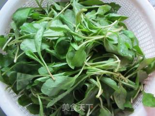 春季时令菜——拌马兰头的做法步骤：1