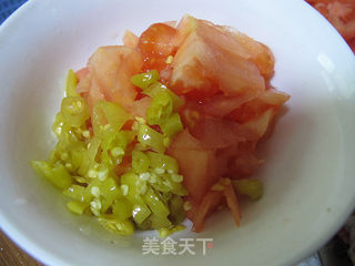 比酸辣土豆丝好吃:番茄土豆丝的做法步骤:2