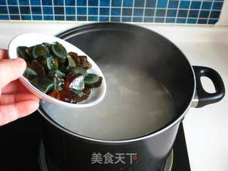 皮蛋瘦肉粥的做法步骤:6