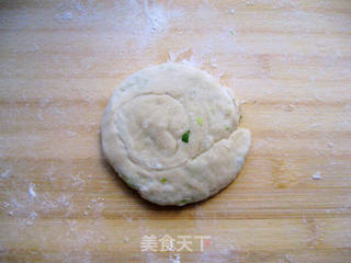煎蛋葱油饼的做法步骤:11
