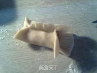 传统面食也惊艳——俏皮金鱼素馅包的做法步骤:15