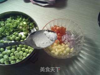 传统面食也惊艳——俏皮金鱼素馅包的做法步骤:6
