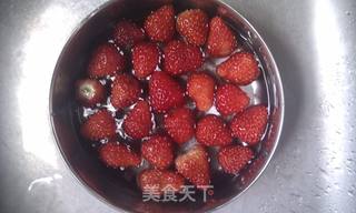 微波炉版 草莓大福的做法步骤:2