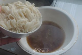 山寨版的加州牛肉面的做法步骤：4