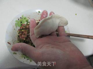 鲜肉小葱锅贴的做法步骤：8