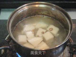 玫瑰花酒酿年糕汤的做法步骤:2