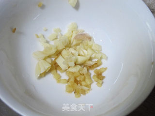 蒜苔回锅肉的做法步骤：4