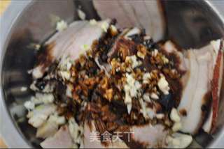 简单又美味的四川烧白(梅菜扣肉)的做法步骤:8