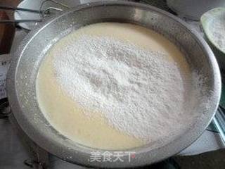 电饭锅做出健康蛋糕---黄金海绵蛋糕的做法步骤:7