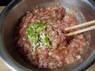 鲜肉包子的做法步骤:7