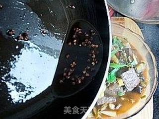 酸菜烧鸭血的做法步骤：13