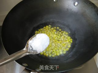 核桃松子玉米的做法步骤:7