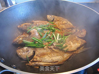 黄豆酱烧海鱼的做法步骤:6