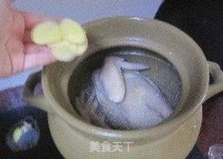 无花果香菇炖鸡汤的做法步骤:4