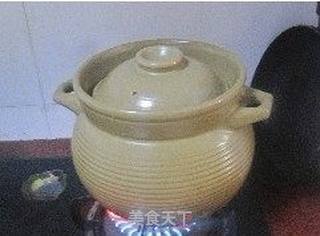 无花果香菇炖鸡汤的做法步骤:7