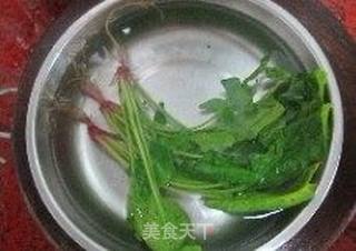 宝宝辅食——菠菜汁的做法步骤：1