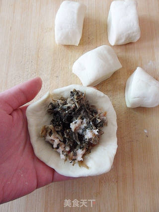 【依然还是记忆中的味道】霉干菜烧饼的做法步骤:8