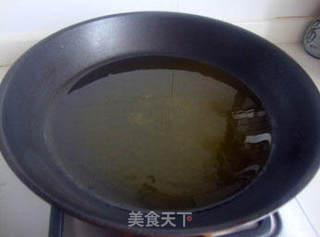 不用水一样可以做出美味的鱼---原味焖鲳鱼的做法步骤:4
