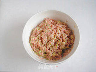 好吃不过饺子—芹菜鲜肉煎饺的做法步骤:6