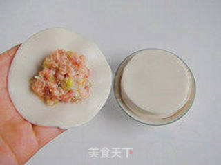 好吃不过饺子—芹菜鲜肉煎饺的做法步骤:7