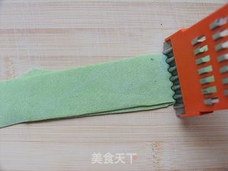 绿蝶翩翩——巧做蝴蝶面的做法步骤:9