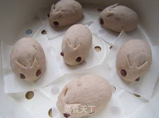 小灰兔豆沙包的做法步骤:12