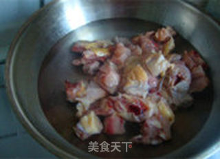 挑战美食的原味极限---江西三杯鸡的做法步骤:3