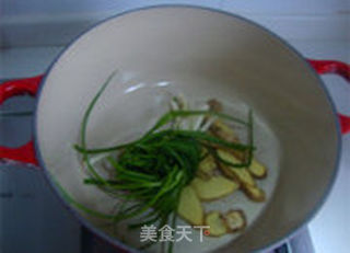 挑战美食的原味极限---江西三杯鸡的做法步骤:9