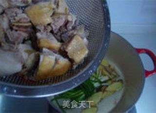挑战美食的原味极限---江西三杯鸡的做法步骤:10