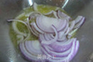 黑胡椒番茄培根炒意面的做法步骤:7