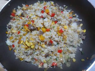 彩椒牛肉炒饭的做法步骤:6
