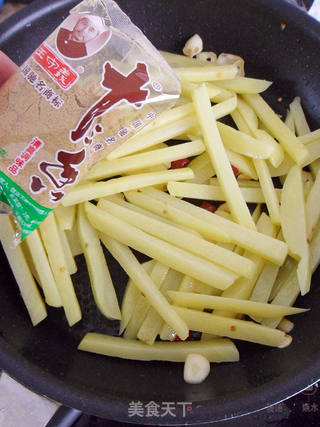 比薯条还好吃的新吃法【口味土豆条】的做法步骤:8