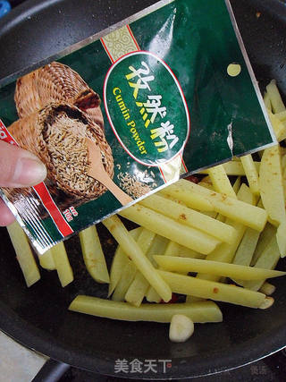 比薯条还好吃的新吃法【口味土豆条】的做法步骤:9