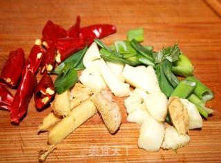 【十分钟不到搞定的美味】生爆盐煎肉的做法步骤:2