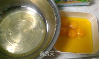 给妈妈的生日惊喜---------第一次裱花蛋糕的做法步骤:3