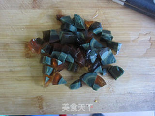 十分钟熬出香浓润滑的——皮蛋瘦肉粥的做法步骤:5