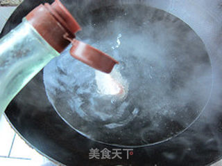 十分钟熬出香浓润滑的——皮蛋瘦肉粥的做法步骤:6
