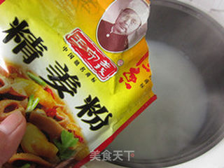 十分钟熬出香浓润滑的——皮蛋瘦肉粥的做法步骤:8