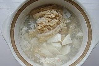竹荪山药排骨汤的做法步骤:6