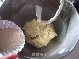 一天两种味道之——肉松面包的做法步骤：3