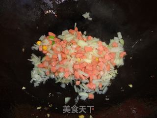 菠萝炒饭的做法步骤：4